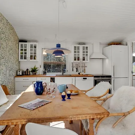 Beautiful In With Kitchen *