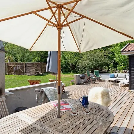 Casa vacanze Beautiful In With Kitchen